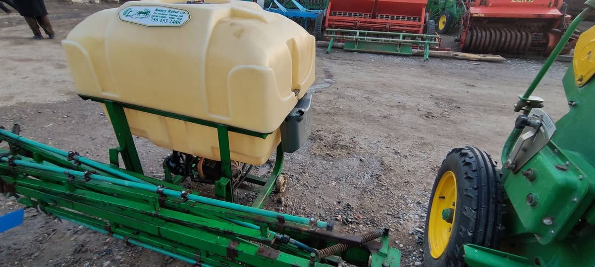 بۆ فرۆشتن پەمی دەرمان رشان حجم 400 لتری زۆر خاوینە
جاهز عل شغل مکان بردارەش رقم *********** اسیا ***********
