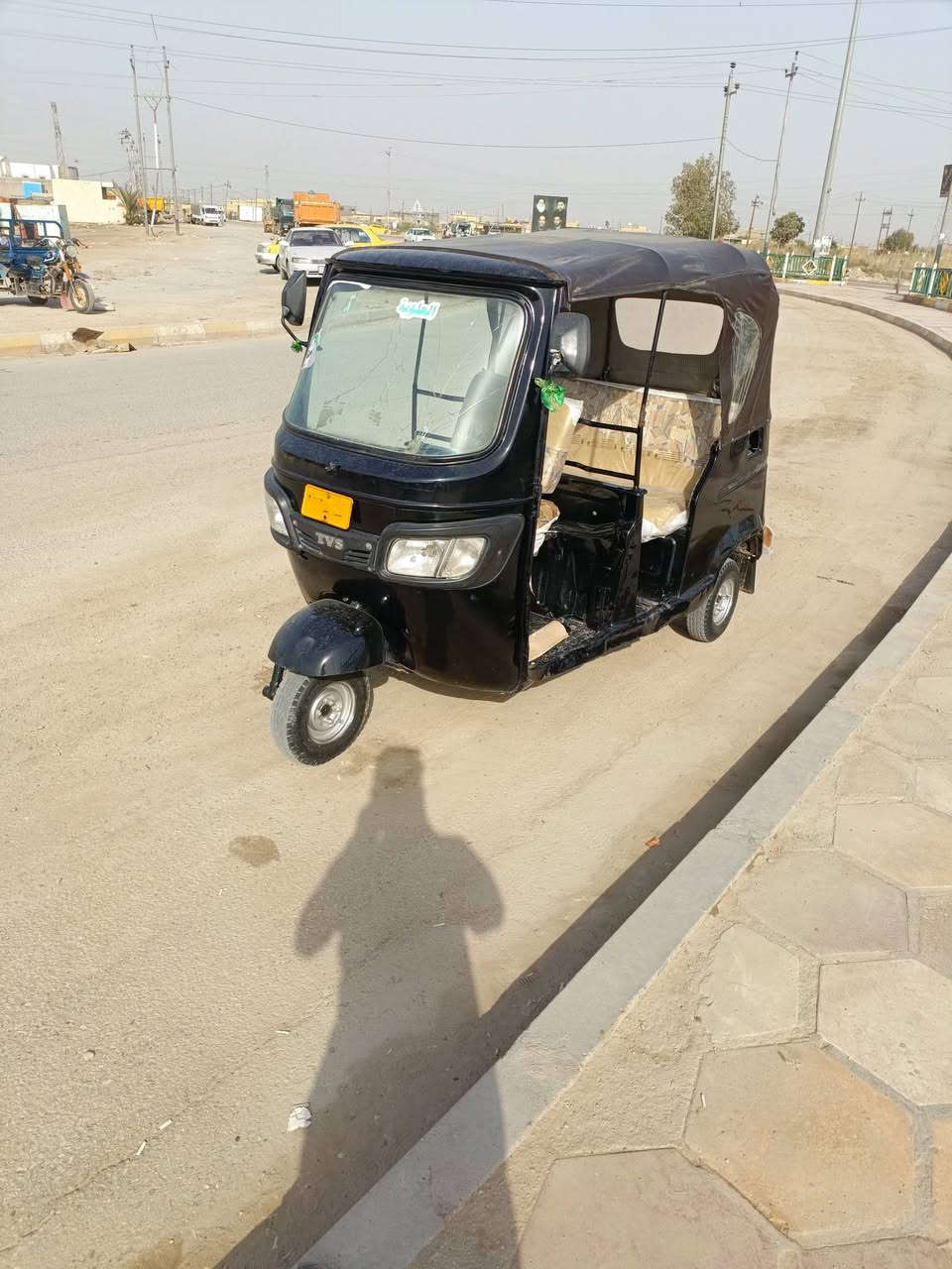 سلام عليكم تكتك البيع موديل 2018 وراق صولي السعر خاص ***********
