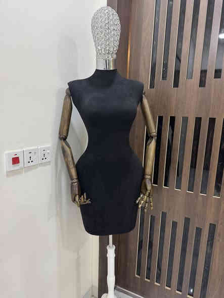 منكان نحت السع ٢٠٠ الف قفل جديد غير مستخدم شراي واتساب *********** ام جنه
