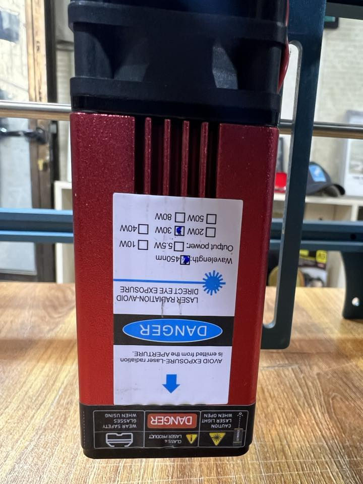 جهاز ليزر ٣٠ واط للبيع ٣٠٠ الف
للاستفسار ***********
