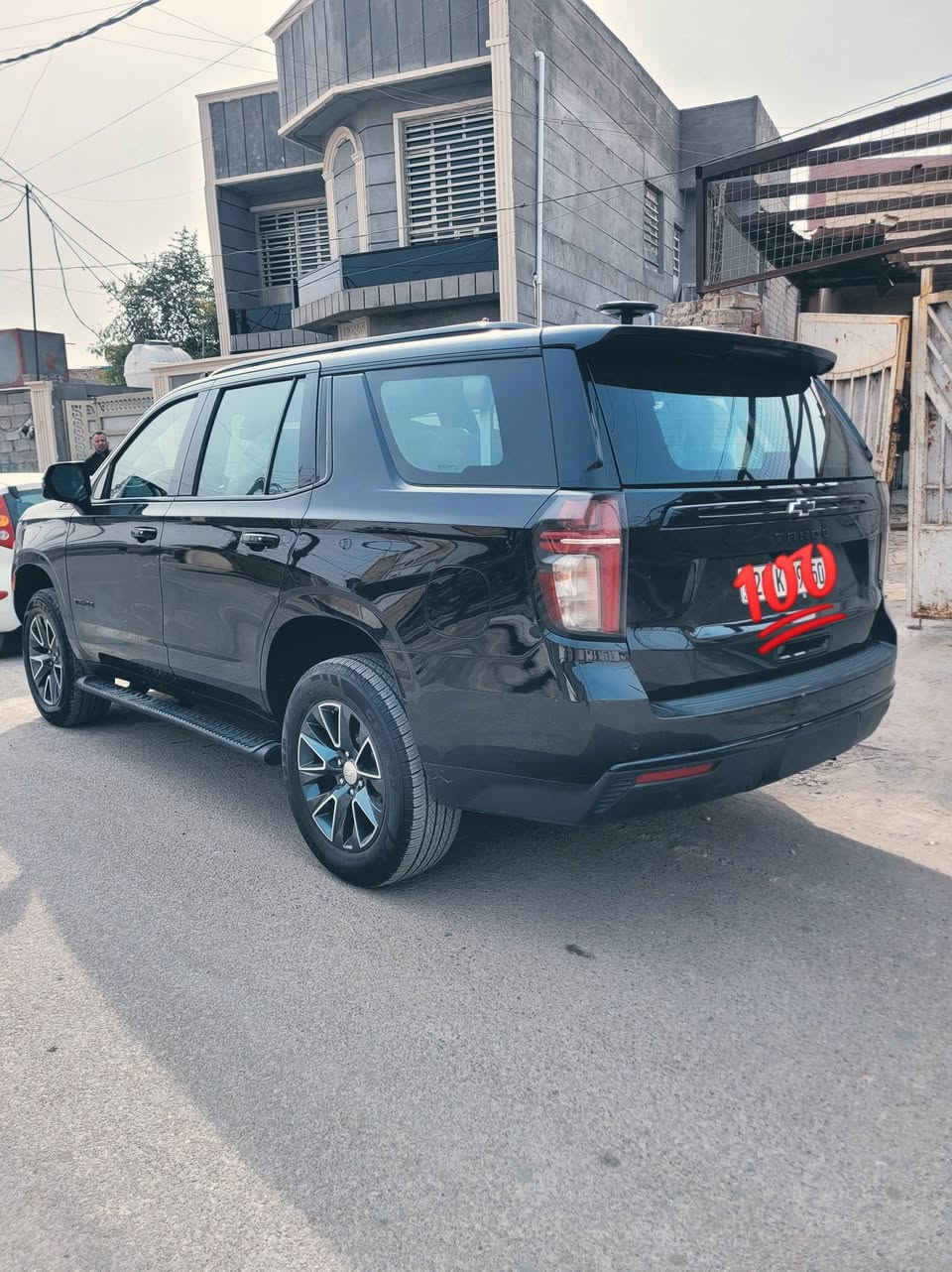 سلام عليكم البيع تاهو موديل ٢٠٢٣ خليجيه فول مواصفات واحد ١/١ رقم ربيل هزه جديده. بسمي  سياره جكات /كمرات٣٦٠/حساسات/صندوك كهرباي/كشنات كهربايه بني رامه  رادرات داخله رصاصي تشقيل عن بعد فتح صندوك عن بعد.  عنوان بغداد عبيدي //نتصال/***********
