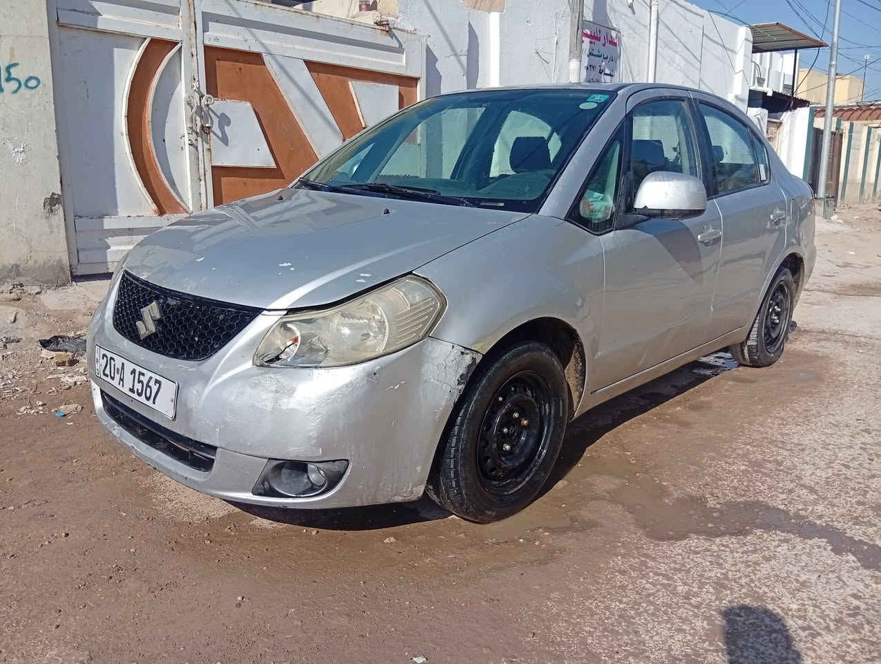 سوزوكي sx4
موديل 2009 وارد امريكي باسمي 
ضربتها جاملغ عكس السايق مصبوغة حزام
تدفئه تبريد گير محرك جاهزات 
عايزه شموع حداديه وچبنة مشط ستيرن 
مكاني الديوانية .
السعر 52
***********
