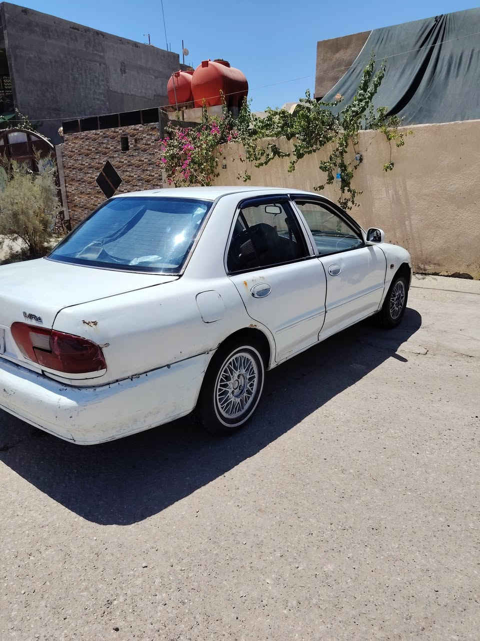 سلام عليكم سياره بروتون  1996 رقم بابل بسمي انكليزي  سنويه ل 2031 سياره جاهزه  كير مكينه  مكفول تبريد  كير عادي  من كلشي بلاديه سياره لا ظربه لا خياس  كهربيات كله يشتغل تخم تاير كله حديد سياره مال جناي سعر 38 وبيه مجال حك الجيه 
 مكاني حله محاويل  
***********
