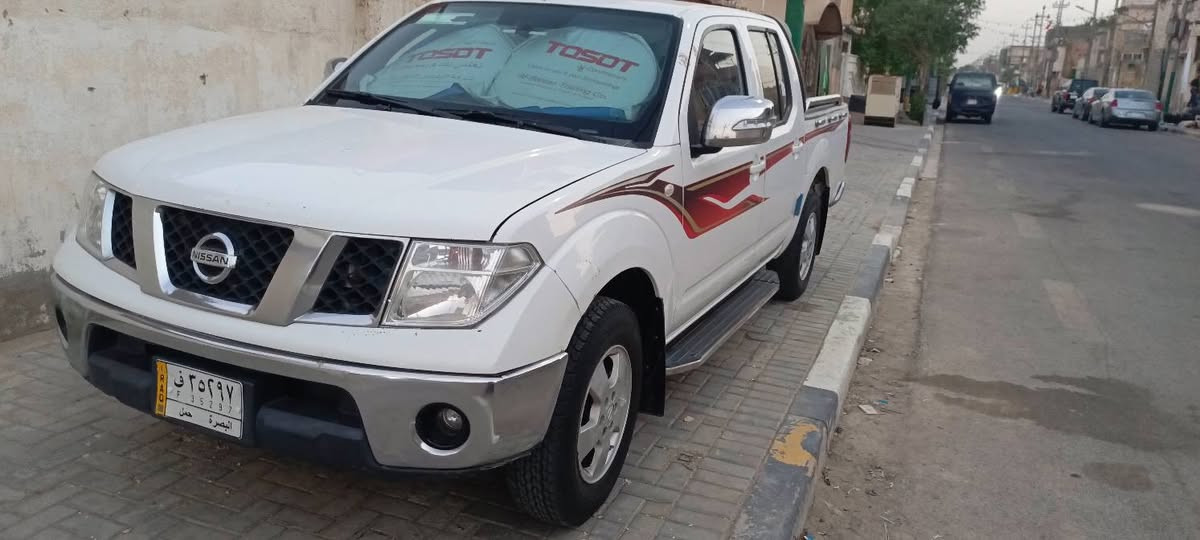 السلام عليكم نيفاره للبيع موديل ٢٠١١ كير عادي رقم بصره محرك مفتوح لا ينقص ولا يبخر بيهه مكانين صبغ وبخشم الجاملغ الايمن الباقي مكفول حداده جديده تخم تاير جديد هسه شاده منظومة تبريد جديده شادلهه منضومة غاز يعني ماكو صرف مكاني البصره أبو الخصيب حمدان السعر ١٠٥ وبيهه مجال***********
