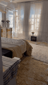 غرفة عراقيه ضخمة مابيها ضرر سعرها ٣ مليون ونص العمدان البتصميمها من مصر هاي صورها سعر البيع مليون ونص قفل مكان بغداد البلديات للاستفسار ***********
