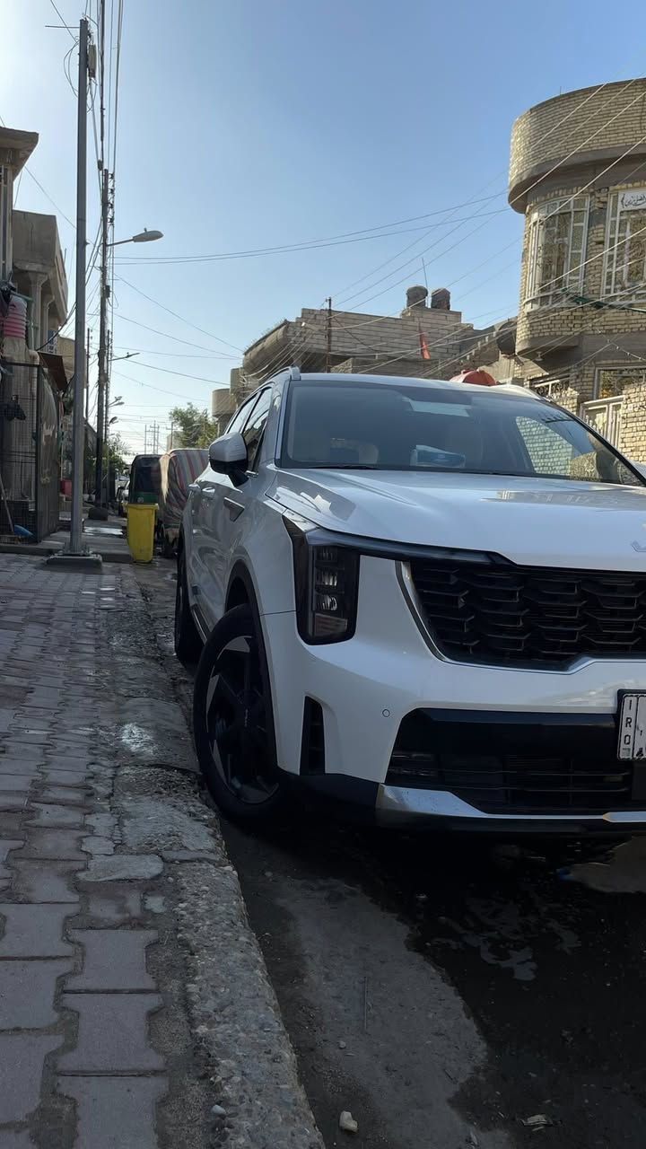 سلام عليكم :
سورنتو 2024

كفاله عامه السياره 
مكينته ٦ سلندر 
(مواصفات السياره)

١- كأمره 

٢-حساسات

٣-سايد بريك دكمه 

٤-شاسه متصله 

٥-كير ماوس

٦- صندوق كهرباء 

وبعد بيه مواصفات هواي 

السياره بيه سونر 

السياره ب٣٢٥ وبيه مجال. (قليل) 

عنواني بصره 

***********
