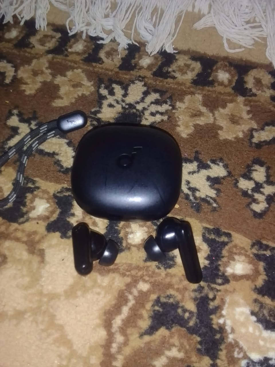 ايربود  نضاف وجديد الاستخدام صوت فول سعرهم٢٥ وبي مجال


**إذا كنت صاحب هذا الإعلان وتريد حذفه لأي سبب، رجاءا أرسل رسالة إلى الدعم الفني**