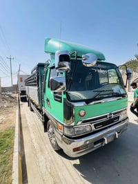 هينو فاكيوم ٨٠ • موديل ٢٠٠٠ • طول ٦ وربع