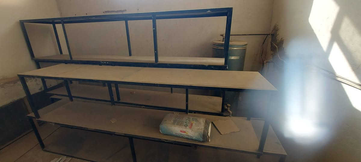 للبيع
رفوف مخازن حديد درجة أولى

١.طول ٣متر _ عرض ٥٠سم_ ارتفاع ٦٠سم

٢ طول ١،٨٥ و_ عرض ٥٠سم و _ارتفاع ٦٠سم 

العدد (١٨)

للإستفسار المراسلة او الاتصال _***********
