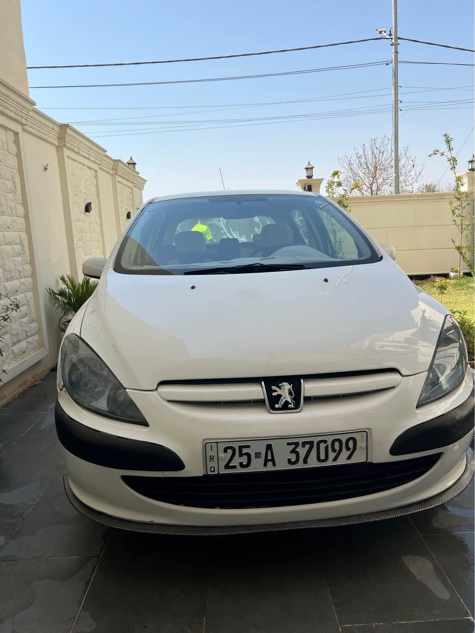بيجو فرنسي سياره بدون ضرر بدون صبغ كير محرك بشرط 
تبريد ثلج  رقم سنويه انكليزي جديد كوبون بنزين بيها تايراته وتخم صدر جديد كير اوتوماتيك تبريد سنويته جديد 
سياره جاهزا من كل نواحي هزا  جديد شرط تحويل وا وكاله 
بيع او مراوس بسياره احدت هاي رقمي *********** كركوك, العراق
