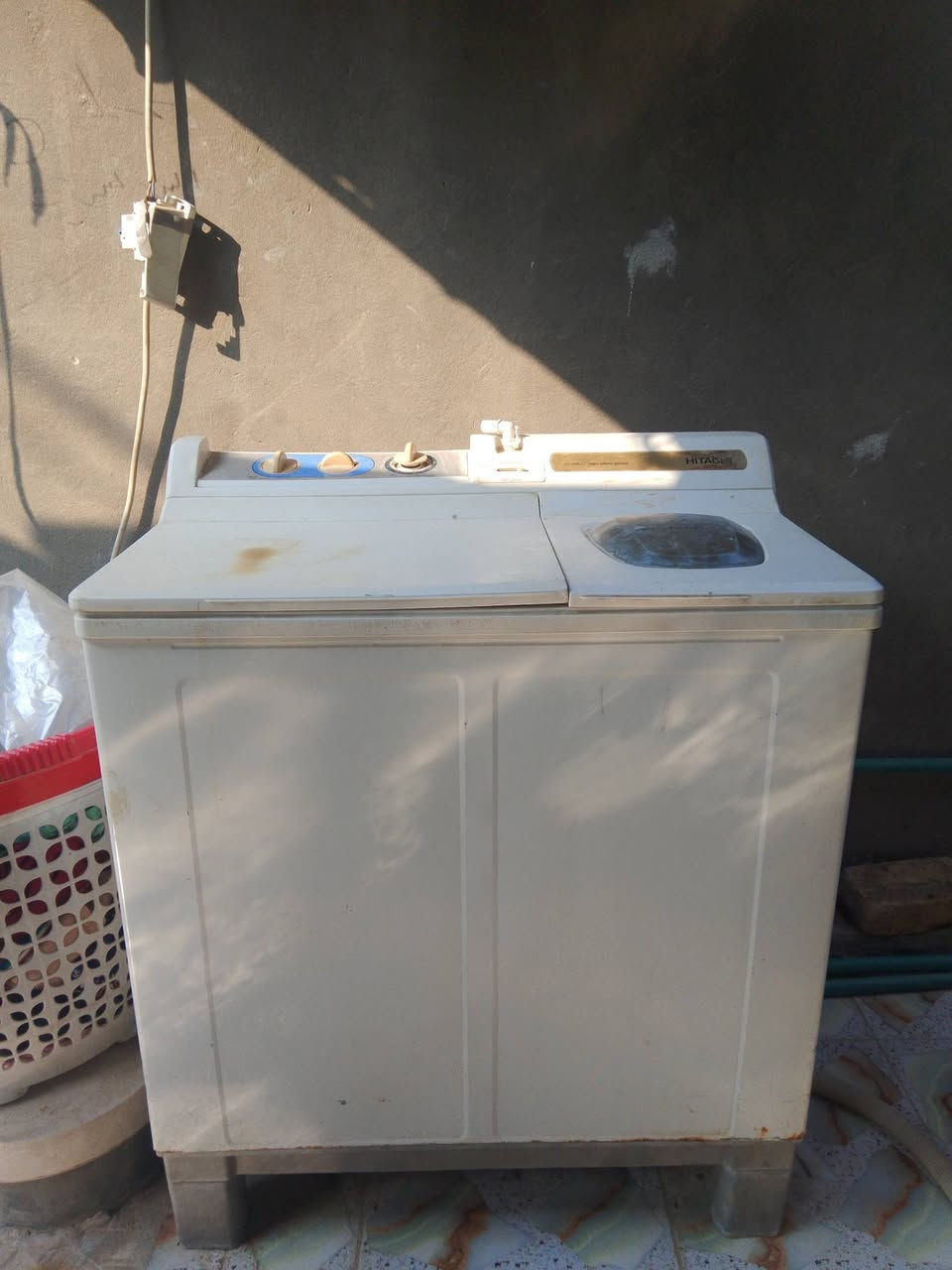 غساله هيتاسي سعره 40 بلي 2 كامل سعره 30 صوبه سعره 10 تلفزيون سعره 20 مكاني الديوانيه شارع الوكفه *********** كلهن على الفحص
