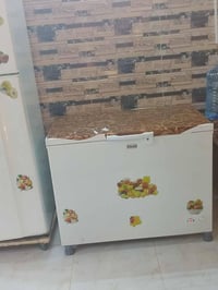 ثلاجة • للبيع