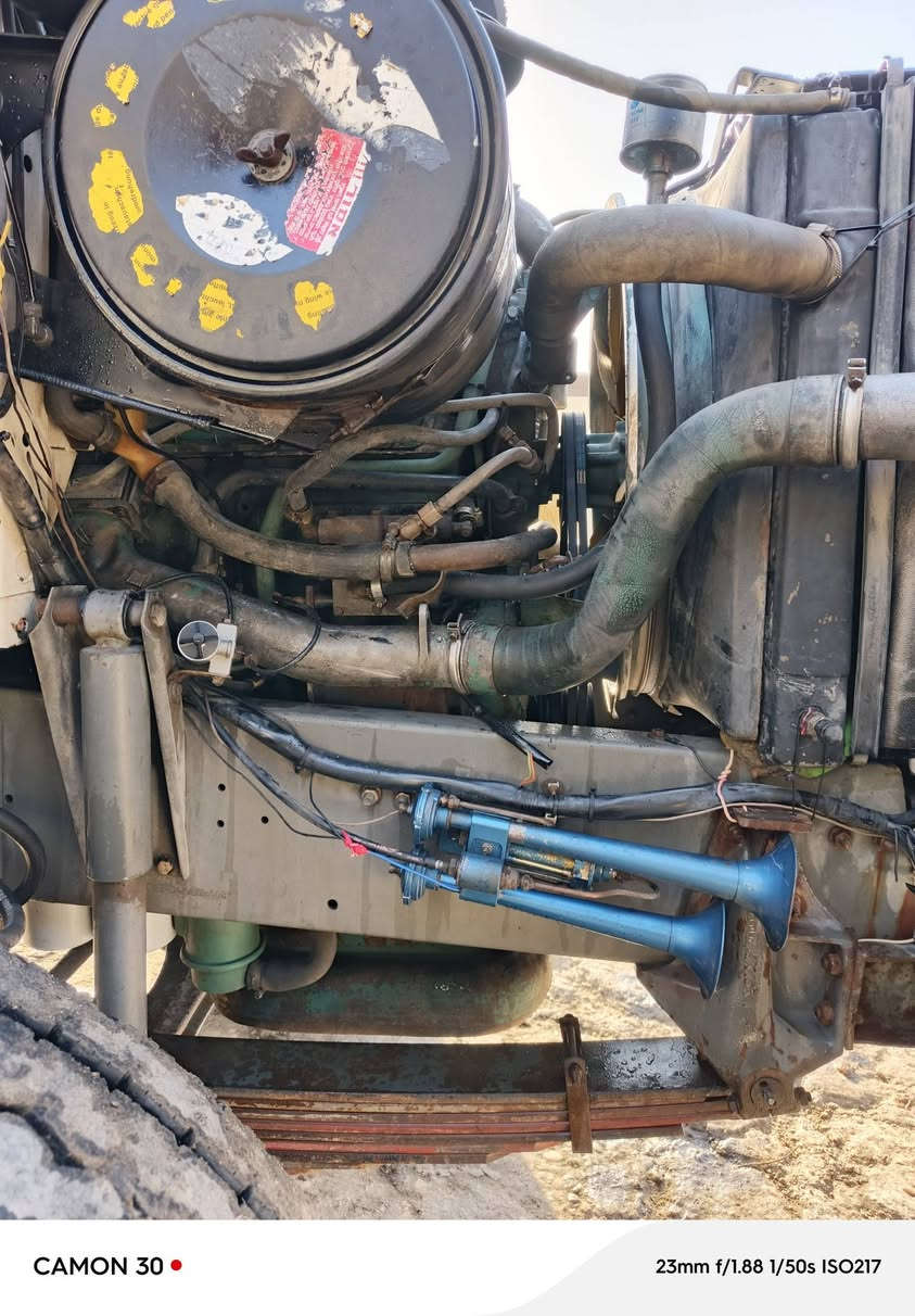 سلام عليكم فالفو اسرايليه موديل ٨٩مكفوله كفاله عامه مكينه على سحك استندر قماره قطرت صبغ مابيه تنكجيه دوشمه كهربائيات جديد السعر ٣٤وبيه مجال ***********
