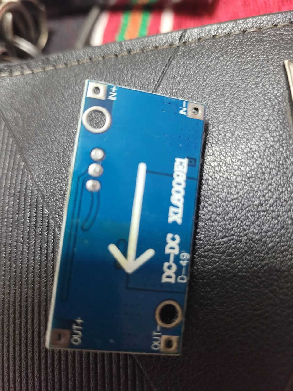 اخوان قطع بهذا الشكل على الفين عندي كميه العدد ٣٠ قطعه كلهن ب ٥٠ ألف


**إذا كنت صاحب هذا الإعلان وتريد حذفه لأي سبب، رجاءا أرسل رسالة إلى الدعم الفني**