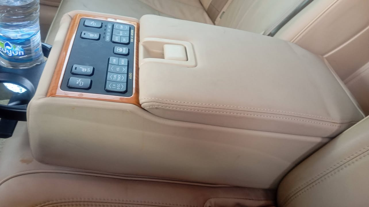 سلام عليكم ..ماجستا بحري بعده خام سياره دخول جديد مزاد بصره فول ماعده الفتحه
داخل جلد بيجي 3برادة 5دكم 
جوبلس حداديه طوبا للستفسار ***********بصره
