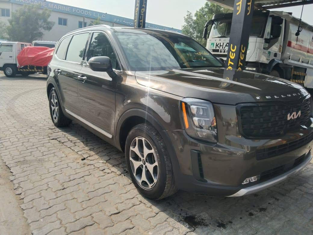 السلام عليكم ورحمة الله وبركاته. .
______________________________________

اسم السيارة:كيا تولرايد. 

زيتوني مميز 

المديل :2022 فول

الضرر: بنيد نفسه وجاملغ مبدال 

————————————————————————

1-حجم المحرك 6 سلندر 3800. 

2-بصمه ابواب وتشغيل عن بعد. 

3-فتحه سقف 

4-زنون عالي ناصي آصل. 

5-اشاير مري. 

6-الكراسي الامامية كهرباء. 

7-جنطة كهرباء. 

8-حساس امامي خلفي. 

9-كامرة خلفي دوارة. 

10-تحديد مسار. 

11-مانع اجتياز جانبي. 

12-كنترول خلفي منفصل للتبريد. 

13-تحكم مناخي منفصل. 

14-تحكم ستيرن جهيتن. 

15-وضعيات القيادة. 

16-تبريد وتدفئة الكراسي الاماميةو الخلفية 

17-ستائر جانبية

18-شاحن لاسلكي ومنافذ ups كافة المقاعد  

*وباقي الموصفات المعروفة 

السعر مناسب تواصل على ***********
