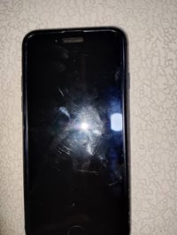 ايفون ٨ • بطارية ٨٤٪ • شاشة بلادي