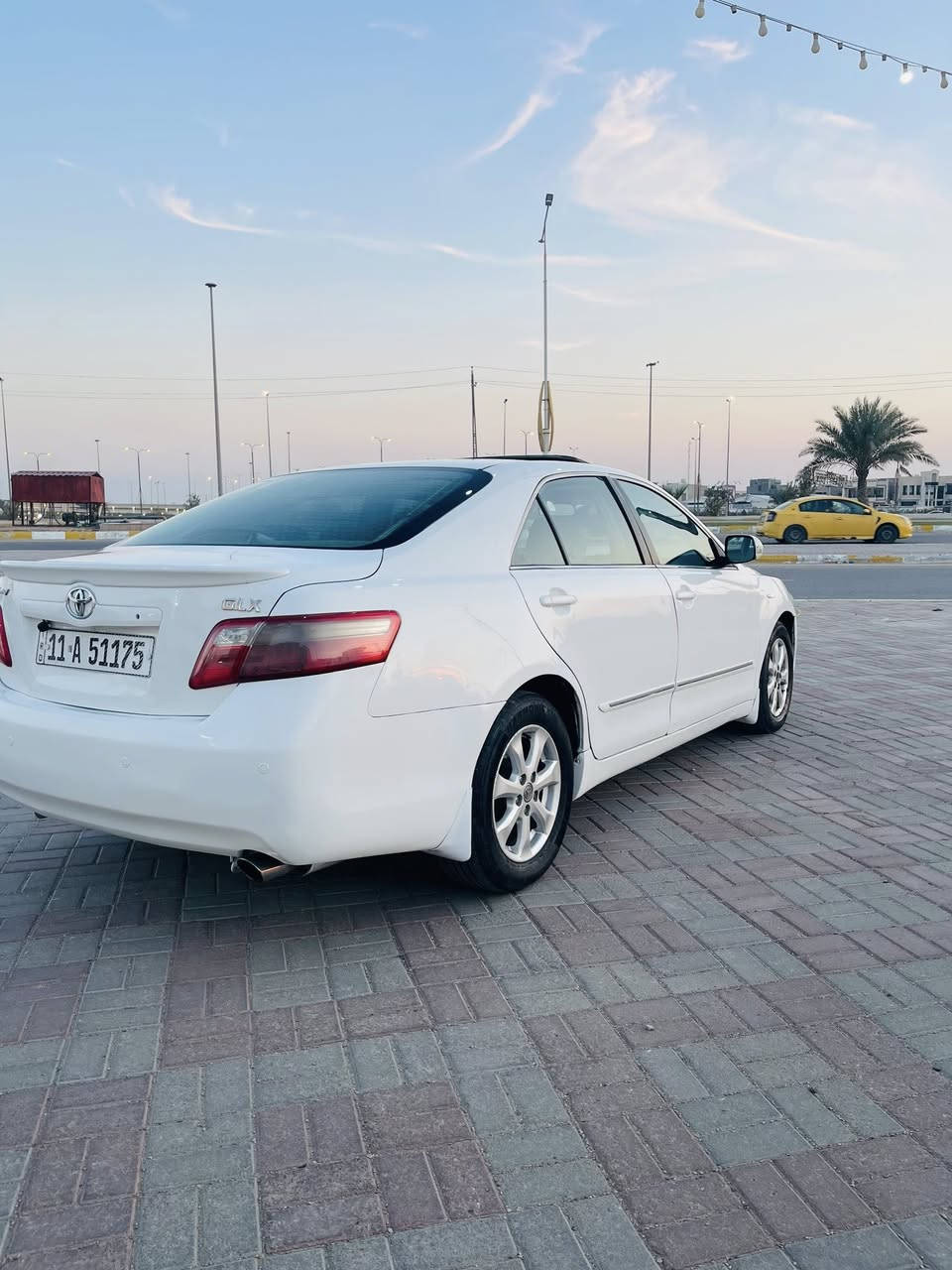 تحيه طيبه 
السلام عليكم للبيع كامري موديل 2009 وارد خليجي شركة افطيم رقم بغداد  دولي تحويل مباشر 
محرك 4/2400
فول مواصفات اعله فئه بالكامري واحد على واحد 
المواصفات تحكم استيرن جهتين كامره خلفيه كامره اماميه مثبت سرعه  برده خلفيه فتحه سقف كشن كهرباء حساس خلفي  حساس امامي تبريد قطعتين ثلج ادامه كامله يعني السياره جاهزه مال جناي 
كير محرك كفاله تخم تاير صدر امامي وخلفي 
يعني السياره جاهزه خير من الله 
وشرط الفحص 
بيه قطع صبغ أبيعك حزام مكفوله من الدواخل لغود شواصي تكم كفاله حوض كفاله صبغ اثر شخوط وتوحيد لون 
السعر المطلوب 107
الاستفسار الاتصال 
***********
***********
غير متواجد ع فيس 
مكان السياره فلوجه
