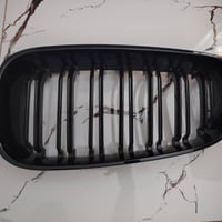 شباك سيارة • حالة جيدة