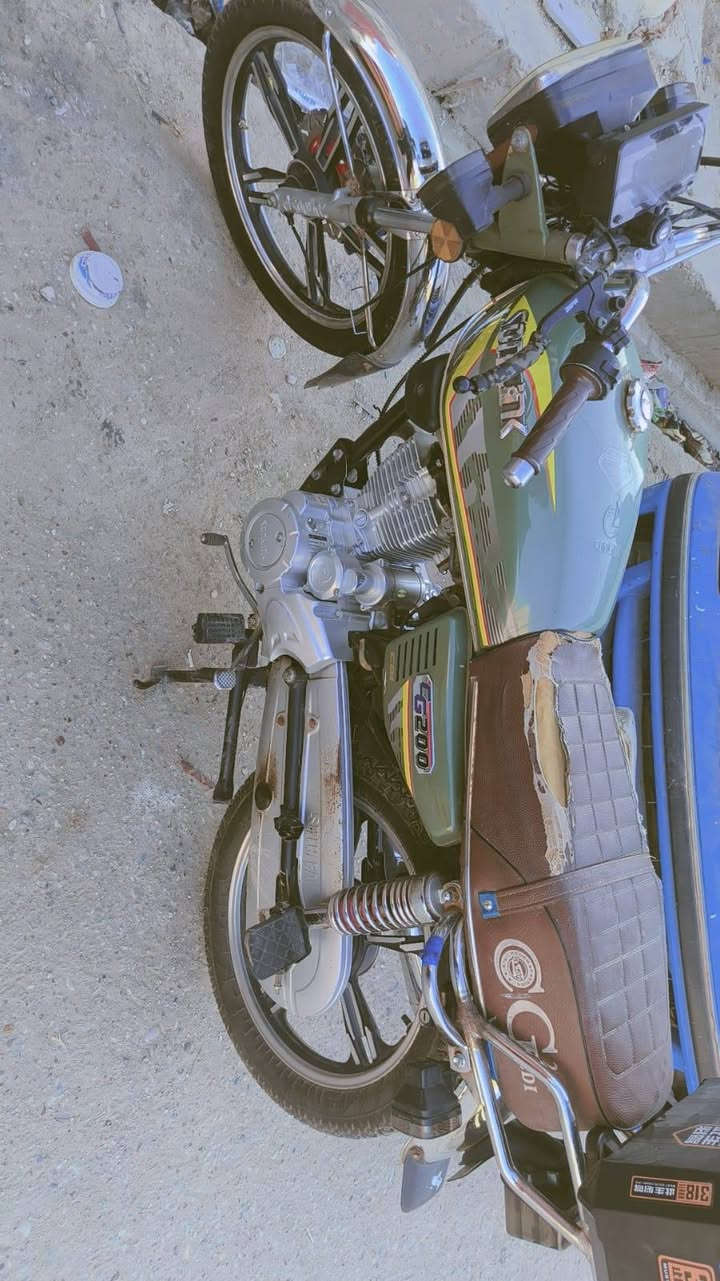سلام عليكم دراجه سونك موديل 2024 شلعه ومعدل محرك200 شهشه طافيه وتانكي مطعوج شويه محرك كفاله عامه جيب فيتر وتعل السعر 650وبيه مجال مكاني بغداد مدينه الصدر رقم ***********
