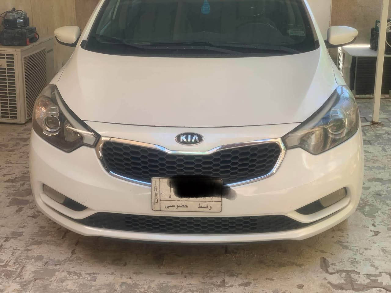 سيراتو خليجي 
مديل ٢٠١٤ 
مكينة كير تبريد حدادية طخم تاير جديد 
بيهه جاملاقات الأمامية والبنيد مفتوحات وباب الخلفي مصبوغ 
رقم واسط مشروع وطني منتهيه السنويه 
***********
٩٨$ وبيه مجال البصرة, العراق
