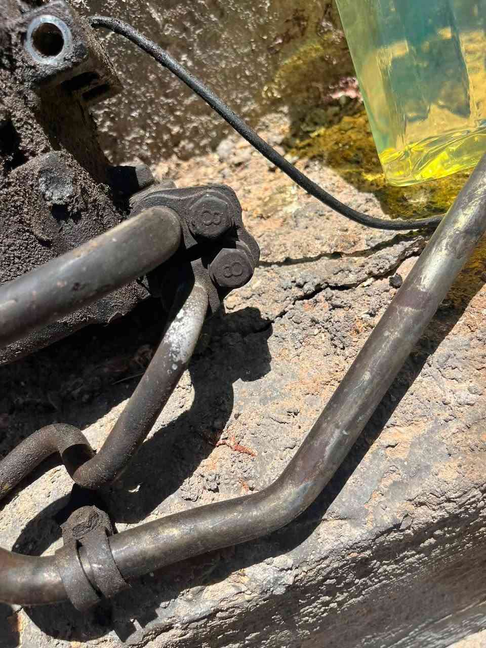 السلام عليكم كمبريسرات حاويه كيا سيفيا جمله و مفرد ويوجد توصيل لجميع المحافضات *********** اتصال 📞 
***********واستاب مراسله
