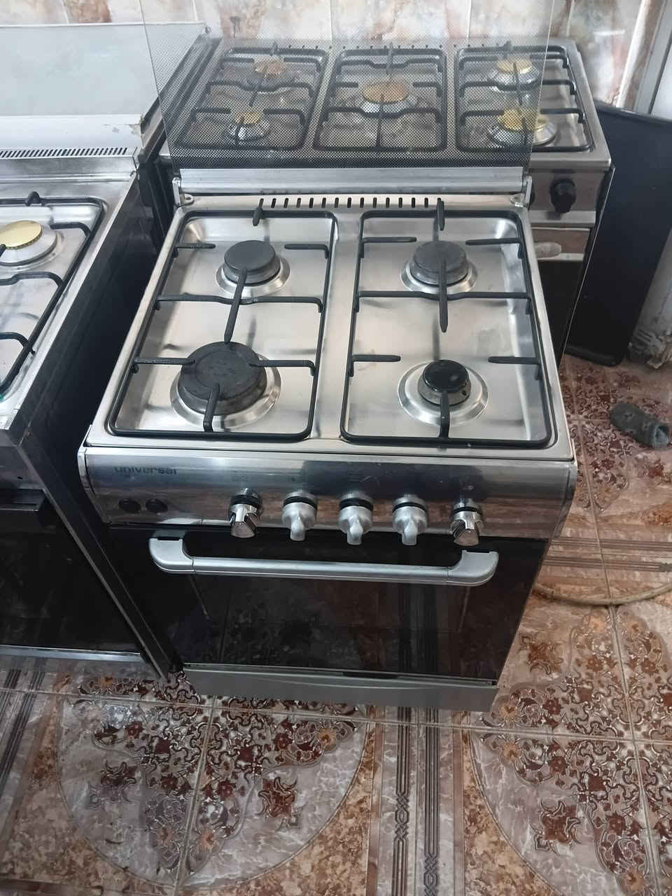 السلام عليكم طباخ نوع مصري الصنع شغال وجاهز طباخ كلش جديد وحلوو وناره زركه تخبل وسعره مناسب للاستفسار الاتصال على الرقم *********** واتساب والخاص موجود
