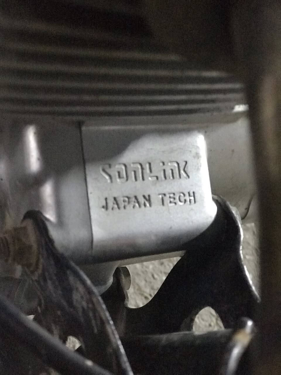 سلام عليكم شباب سونك موديل ٢٤ اوراق سكنر مكينة يابانية بلادية مختومة بيهة رصعة بل تانكي موضح بل فيديو ول دشبول الشاشة مالتة عوزهة بس الكرت تلكا يم ابو الاكترونيات الدراجة جانت متروكة باتري هابط بس السلف يشتغل بس ينشحن الباتري ما ناقصهة اي شي شلعة ومعدل كلش حلو  سعرهة 650 وبيهة مجال مكاني جسر ديالى القديم رقمي بي واتساب ***********
