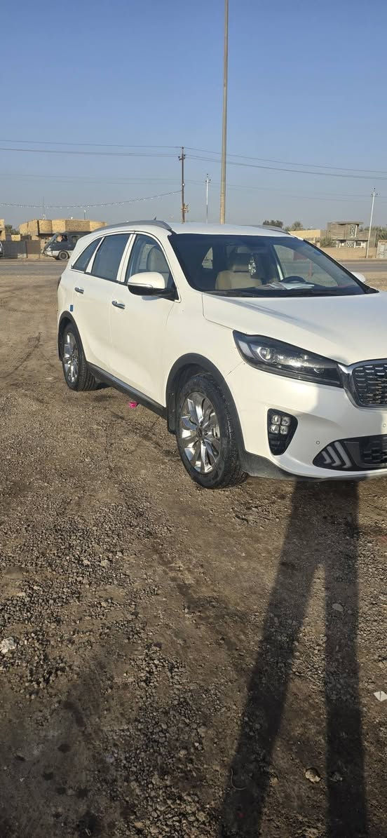 سياره سيرنتوا للبيع مديل ١٩ رقم قادسيه كفاله عامه محرك ٣٦٠٠ مكفول من التبخير والفتح وكير مكفول ٧راكب الشراي يتصل على الرقم ***********
