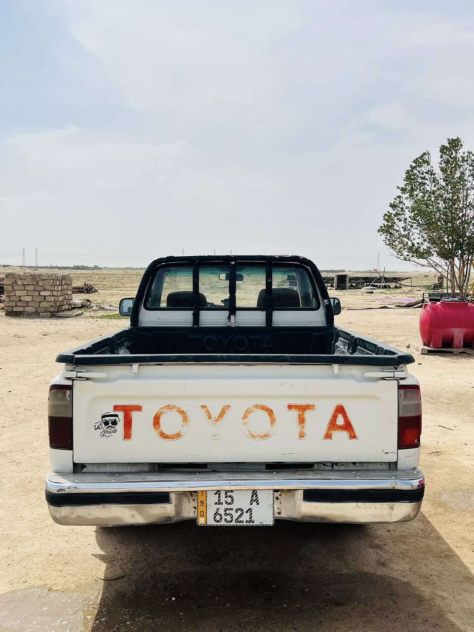 السلام عليكم للبيع بيكم فلاحيه موديل 2001 رقم أنباري  انكليزي السياره مكفوله كفاله عامه من ضربه وتبديل وصبغ السياره نضيفه على وضع الشركه باور ستيرن مكينه جمره  سنويه لل 30 المكان كربلاء  السعر 90 وبيها مجال للاستفسار الاتصال على الرقم ***********
