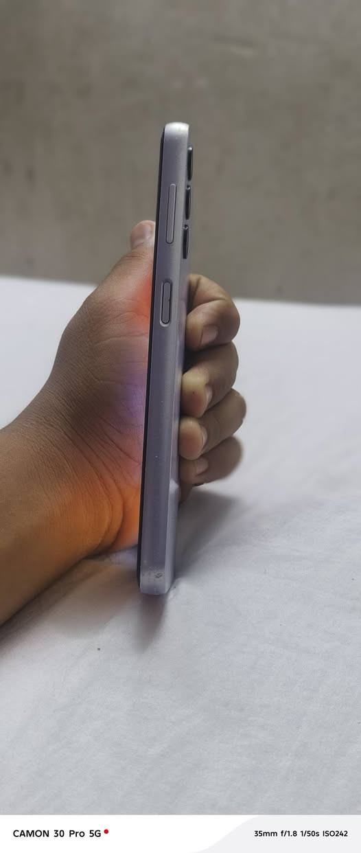 سلام عليكم
جهاز a14 

للبيع ذاكره 64

والجهاز مكفول كفاله عامه 

ولا داخل تصليح 

وجهاز نظيف يرهم مراوس ويرهم بيع 

السعر ١٢٥
مكاني بغداد البلديان الاستفسار ***********
وبي مجال واذا مراوس ويا جهاز
