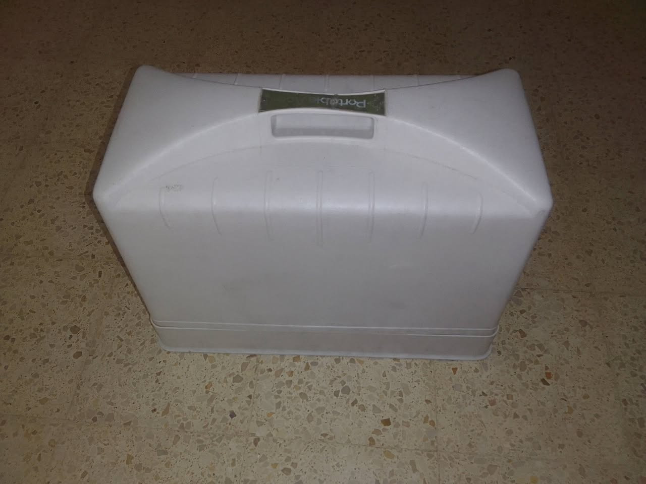 مكلفه بالنشر مكينه خياطه غير مستخدمه 
السعر 200 الالف


**إذا كنت صاحب هذا الإعلان وتريد حذفه لأي سبب، رجاءا أرسل رسالة إلى الدعم الفني**