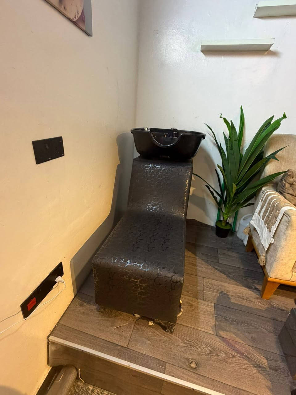 السلام عليكم مغسله للبيع مال غسل، شعر جديده ليست مستخدمه سعرها ٨٠ الف ويوجد توصيل


**إذا كنت صاحب هذا الإعلان وتريد حذفه لأي سبب، رجاءا أرسل رسالة إلى الدعم الفني**