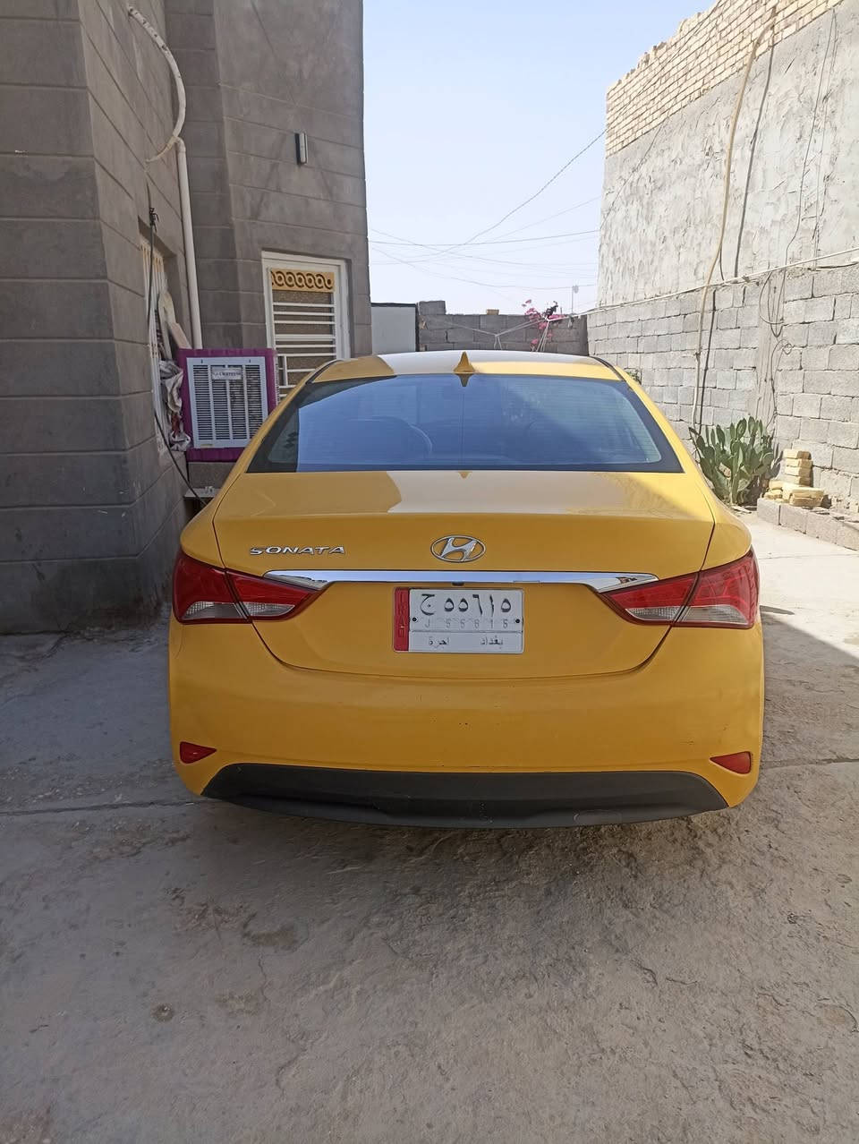 السلام عليكم 
#للبيع
سوناتا 2011 امريكي فول مواصفات 
بيها قطعتين جاملغ وبنيد 
سياره جاهزه  عنوان الديوانية/قضاء البدير 
السعر 85 وبيها مجال قليل 
***********
