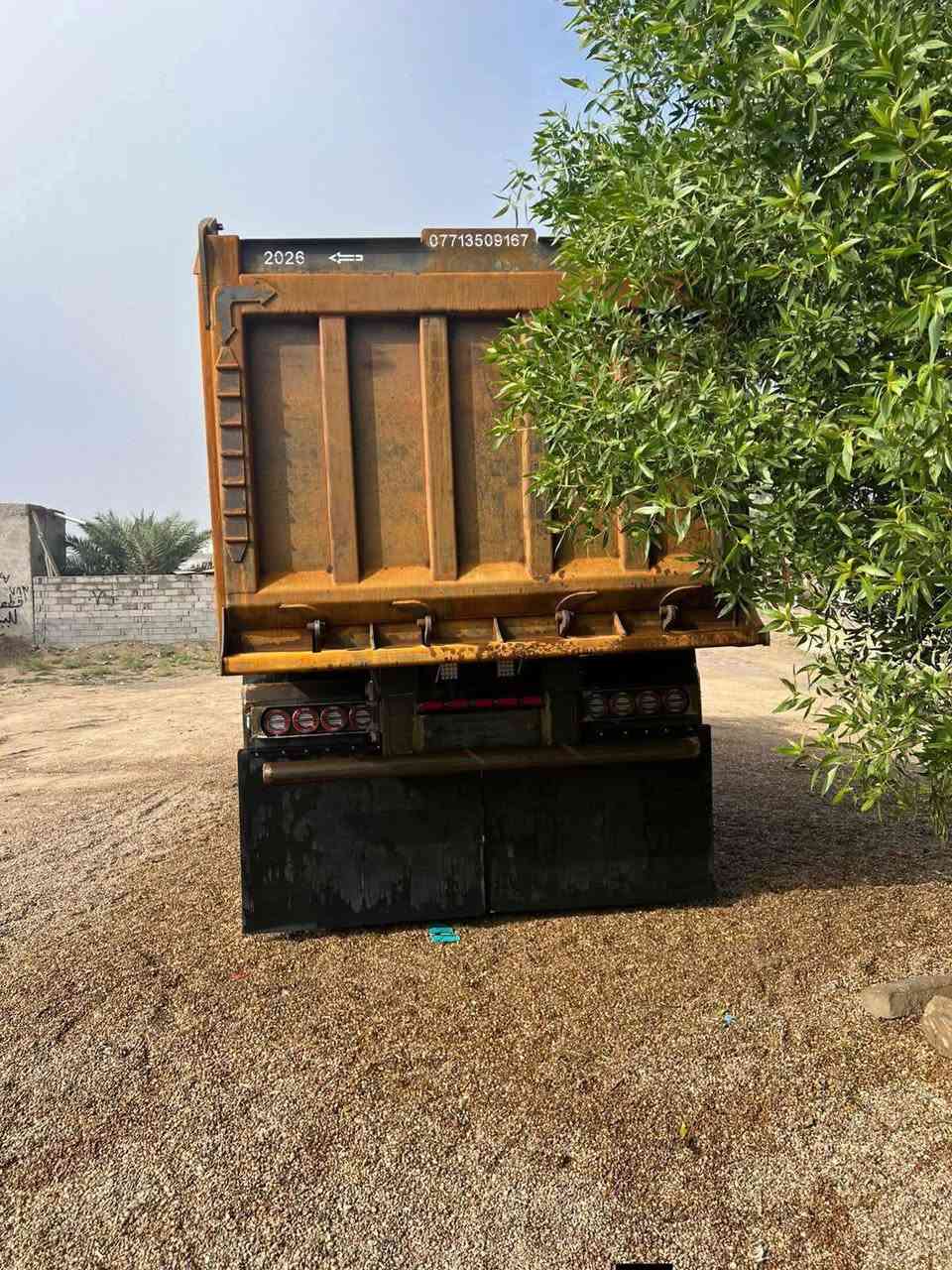 السلام عليكم للبيع مقطوره زيرو ارتفاع 140 طول 740 تخم تاير مكاني حله ***********
