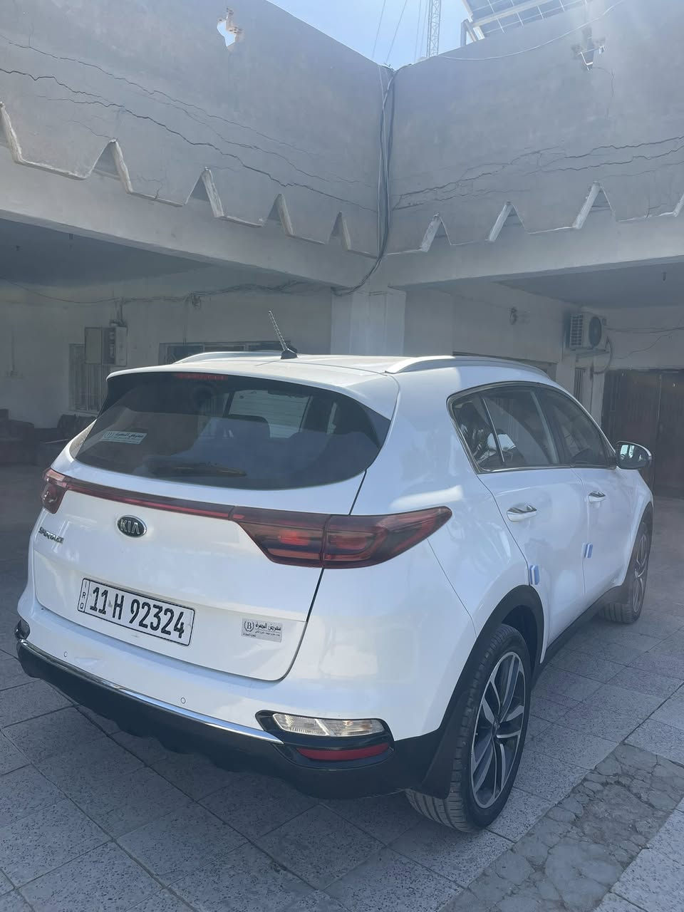 سبورتج 19 شكل 20 محرك 2000 دوش بلادي كير بلادي تدفئه تبريد صدر حداديه كله مكفوله السياره كفاله عامه حته من البارد مكاني بغداد المحموديه 
***********
