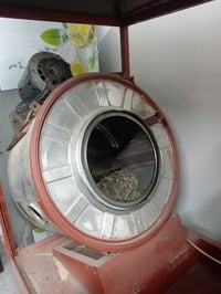 محمصة حب كامله بحالة جيدة للبيع مكاني بغداد اليوسفية قرب معمل زينب الس...