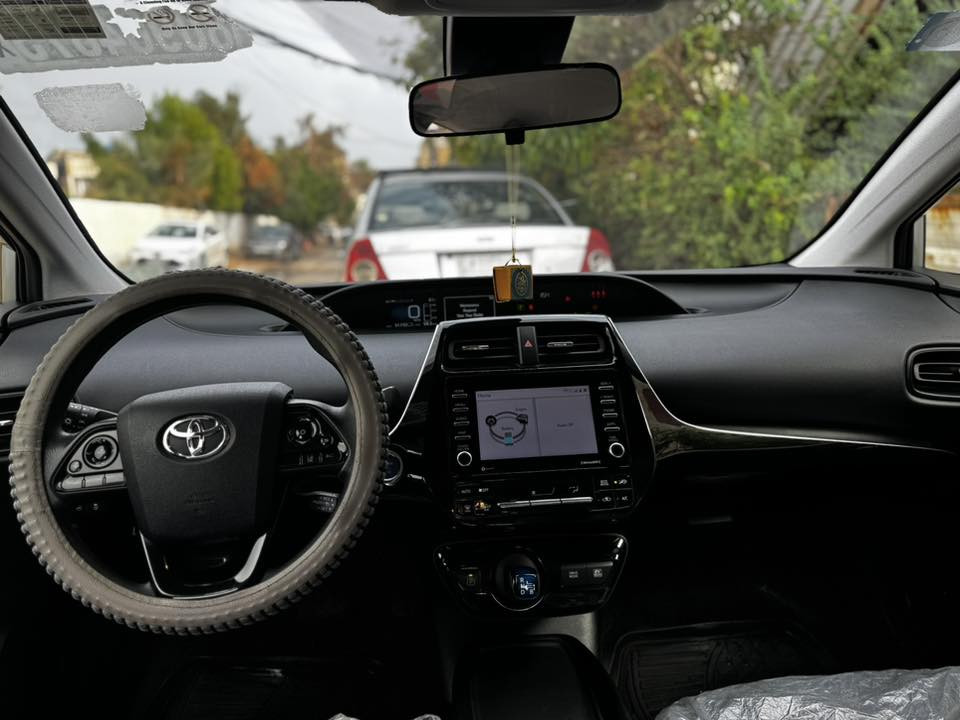 السلام عليكم
بريوس 2022 هايبرد وارد امريكي 

1_عداد المسافه 31 الف

2_رادارات اماميه خلفيه 

3_نقطة عمياء

4_حساسات 360 

5_تحديد مسار 

6_ثلاث انظمة قياده

7_تحكم مقود جهتين 

وبعد بيها اهواي مواصفات السياره جديده ومال بيت السنويه باسمي والتحويل ثاني يوم
السعر 135 وبيها مجال 

صور الضرر موجوده الي يحب ازوده بيها واي استفسار  هذا رقمي ***********
