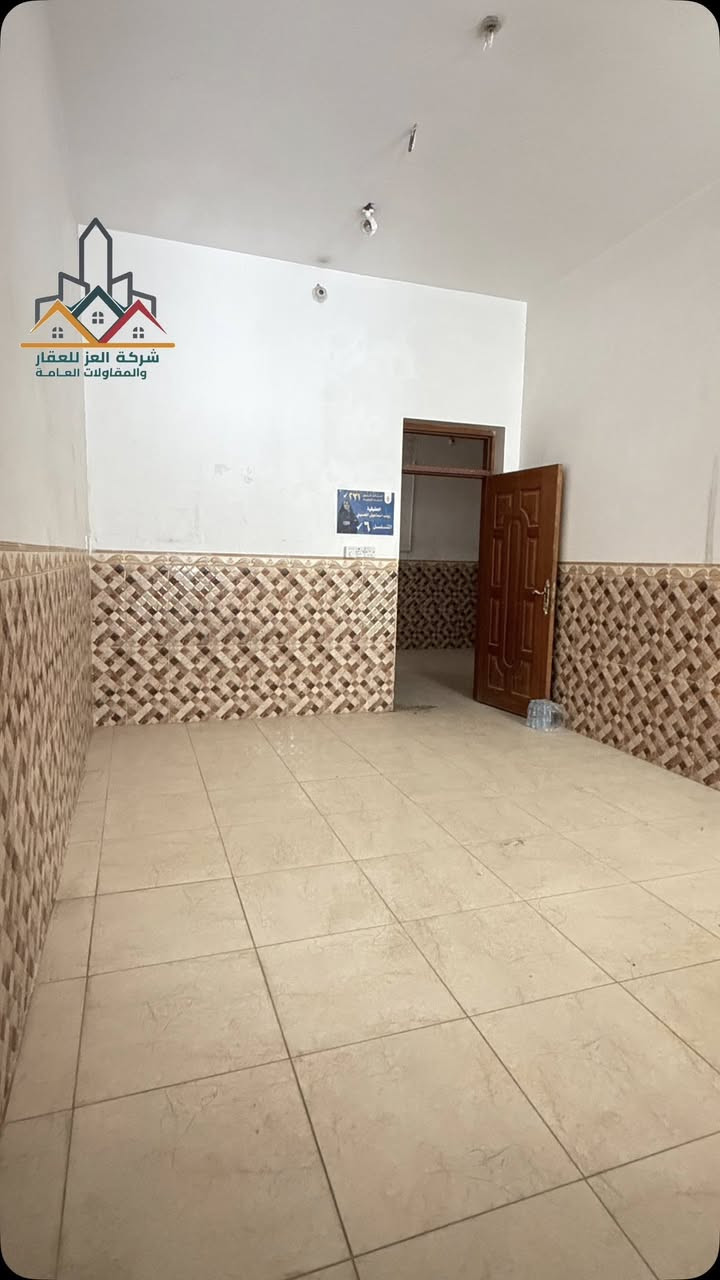 شقق سكنيه للايجار الحصوه حي الشهداء
شقق سكنيه للأيجار الحصوه حي الشهداء
تعلن شركة العز لمواطنيها في الحصوه عن شقق سكنيه للأيجار بأسعار تناسب المواطن 
 تبدء بسعر 175 الف للطابق الارضي
و150 الف للطابق الثاني 
الشقة السكنيه الواحده تتضمن غرفة نوم+صاله+حمامات+استقبال+مطبخ بمساحات كبير وواسعه جداً 
(الطابق الاول)

(الطابق الثاني) يحتوي على 2 غرف نوم +صاله+استقبال+حمامات+مطبخ 
للتواصل والأستفسار اكثر التواصل معنا عبر الارقام التالية ***********📞
***********📞
او زيارة موقعنا 📍الحصوة حي الشهداء مقابل مجمع المسك للتسوق المنزلي
