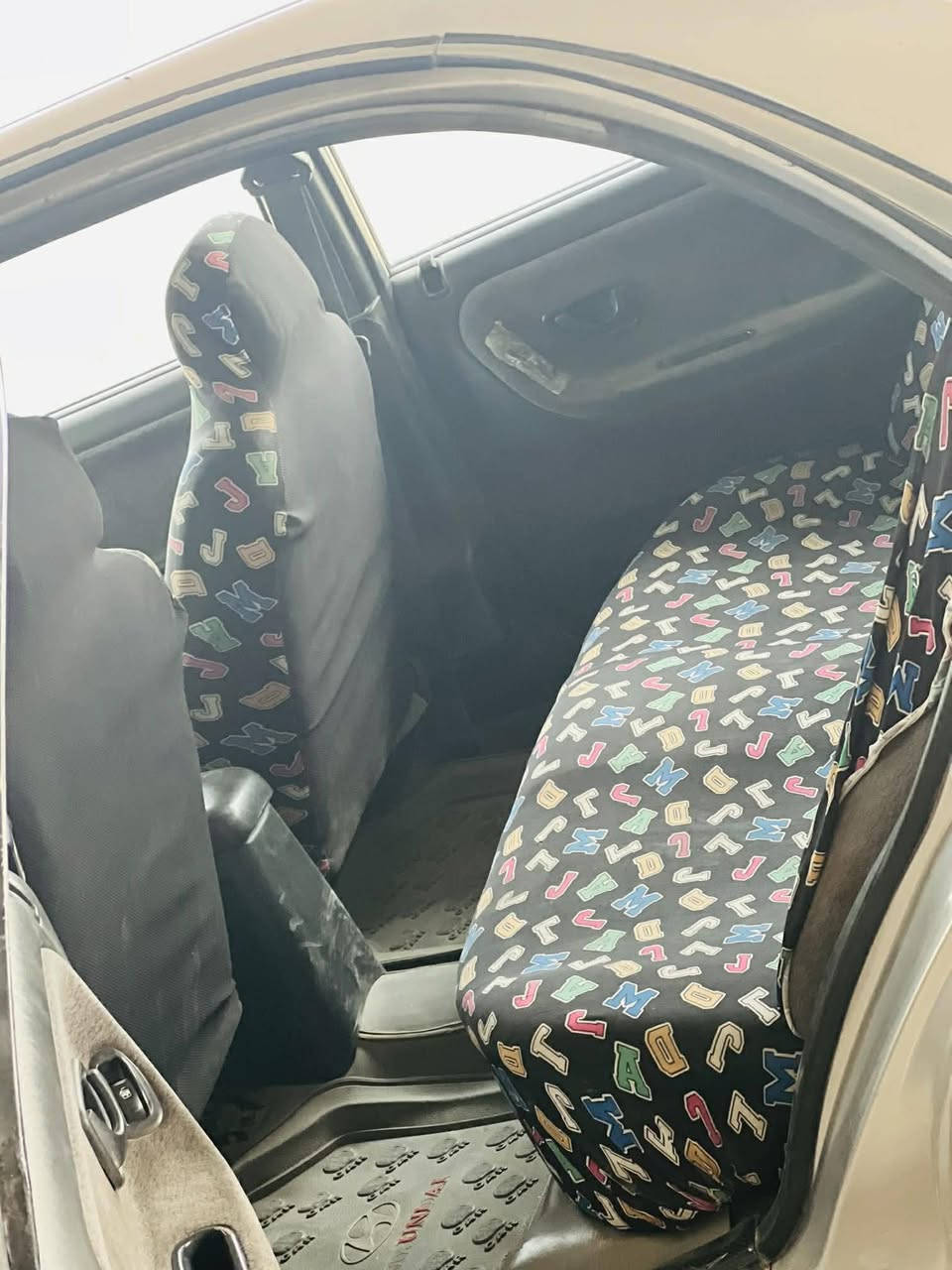 سلام عليكم  سوناته تو للبيع موديل 95 سياره حلوه ما بيها لا ضرر ولا ضربه مصبوغه للجماليه  السعر 45 وبيها مجال حك الجيه تخم تاير جديد سياره مال جناي سياره اوتو ماتيك مكان صويره السياره بأسمي رقم جديد انكليزي هزه جديده للستفسار الاتصال على صاحب السياره ***********
