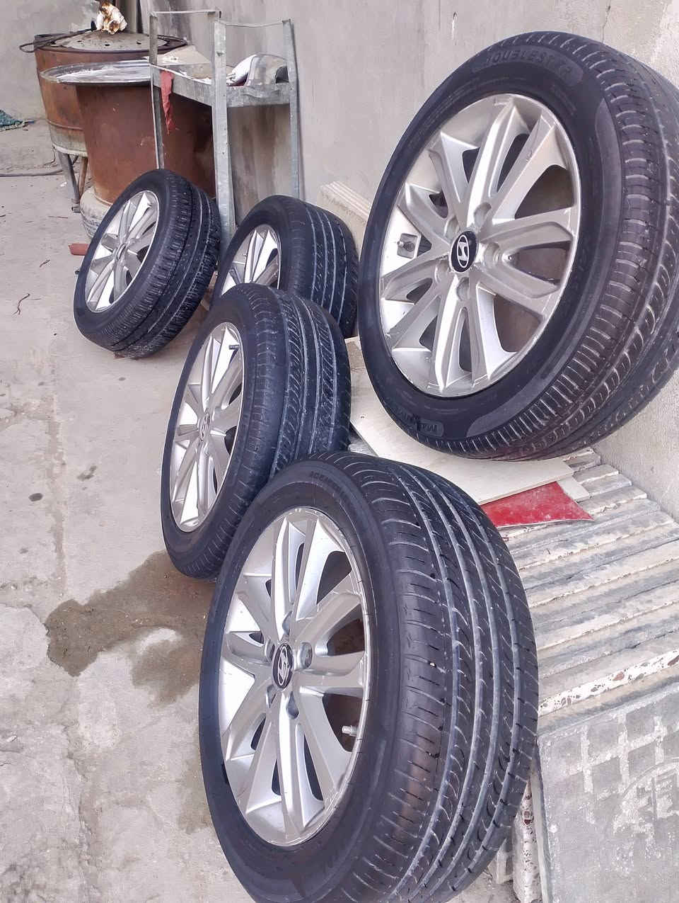 للبيع تخم 5قطع اصلي حجم 16/55/205 مكان نجف التايرات نص عمر تصال على الرقم ‬‭0789 030 6324‬
