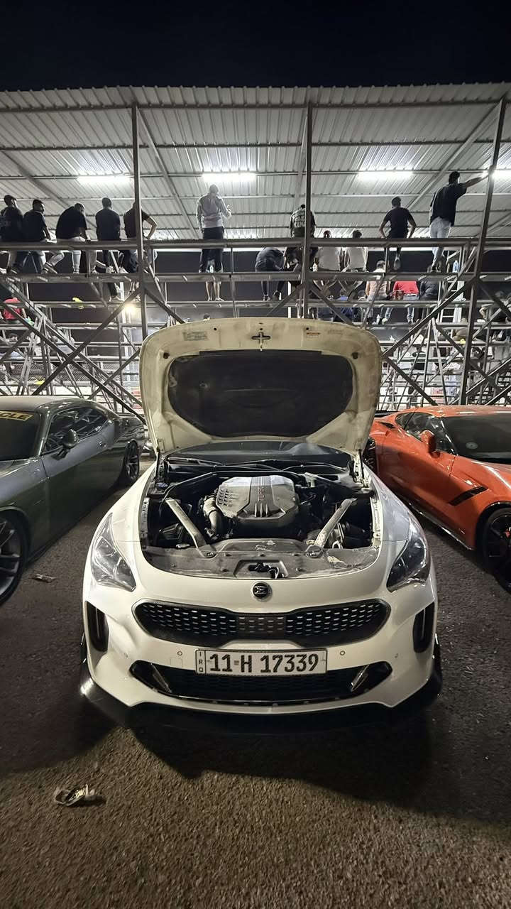 السلام عليكم
ستنكر 6توين 

2018

سيارة كاملة مابيها نقص معدل عليها 

بيها اربع قطع صبغ فقط شخوط حادث سيارة فقط دعامية الخلفية 

سعر 170

رقم ***********
