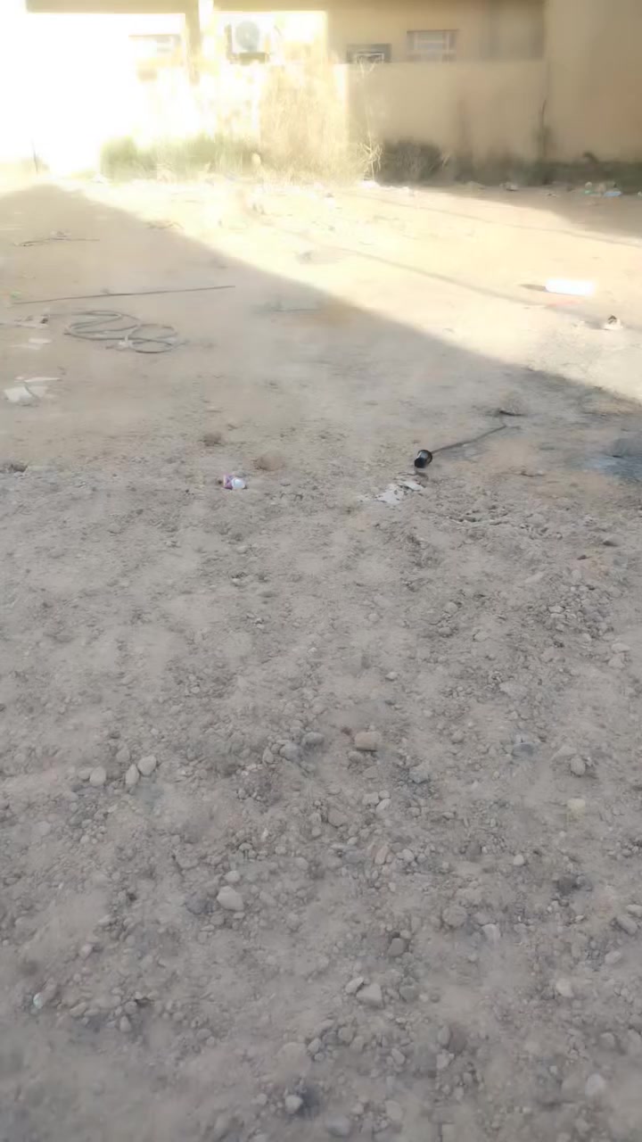 سلام عليكم يوجد لدينة كاع للبيع منطقة الزراعه مساحة  300متر الرقم ***********
