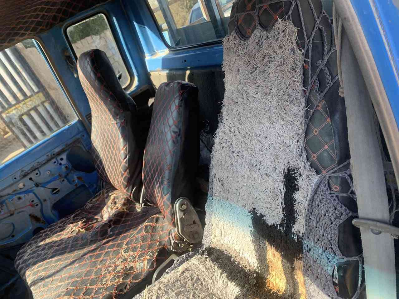 سلام عليكم كيه بنكو حمل موديل 1994 مكينه وكير وشاصي مكفولات تايرات جدد رقمها قادسيه سنويه ساقطه  سعر 43وبيها مجال لطيبين لاستفسار   الرقم *********** مكان الديوانيه البدير
