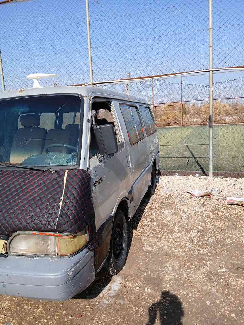 سلام عليكم كيا بستا للبيع موديل 93 رقم ألماني راعيها ميت  مكينه كير اكسل كفاله شواصي كفاله باور شغال باتري جديد   دينمه جديده كاردن جديد  دوشمه حلوه حداديه جديده تايرات زينه بس حجل عوزه ترتيب ابيع هل موجود مكاني بابل القاسم رقم *********** السعر 18 او بيها مجال
