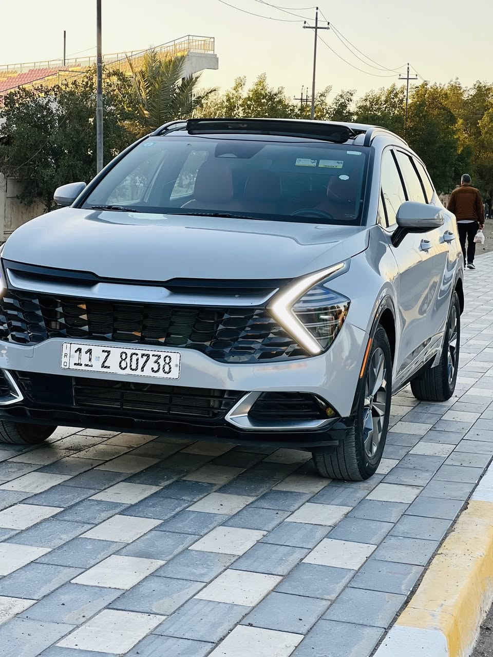 كيا سبورتج 2024 فول مواصفات
سقف بنورامي بالكامل

بصمة ابواب وتشغيل

شاشة كبيرة متصلة 

محرك 2500 كبير 

كير 8 نمر 

مقاعد جلد 

كيج اللكتروني  دجتل 4 اشكال

كشنات كهرباء 3 دكم

دواخل احمر 

مقاعد خرن 

صندوق كهرباء شفط

كامرات

هاندبريك بصمة

رادارات 360درجة

قيادة ذاتية

نقط عمياء + اشاير بالمري

حساسات 360 درجة

ستيرن ومقاعد تدفئة

اوتو هولد

شاحن هاتف لاسلكي 

سستم سماعات هارمان

تشغيل عن بعد 

ويل كب 5

شاشة لمس متغيرة للتحكم بالميديا او التبريد

منافذ شحن بالمقاعد 

انظمة قيادة متعددة وانظمة منحدرات

لددات امامي وخلفي 

لايتات عدسة زنون

السياره فول مواصفات متنعد  
رقم الشاصي مرفوق مع المنشور 

السيارة بيها تبديل البنيد وبدون دواخل 
السعر : 220 $ وبيه مجال بسيط 
عنواني بغداد 
***********
