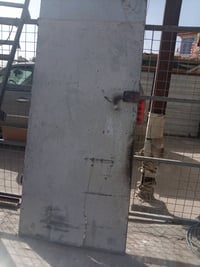 باب • للبيع • ديكور