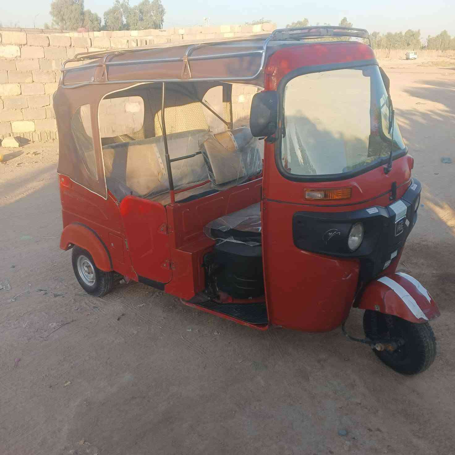 سلام عليكم تكتك للبيع موديل 2021كفاله بيه طخات بصيطه عنون  كربلاء ***********
