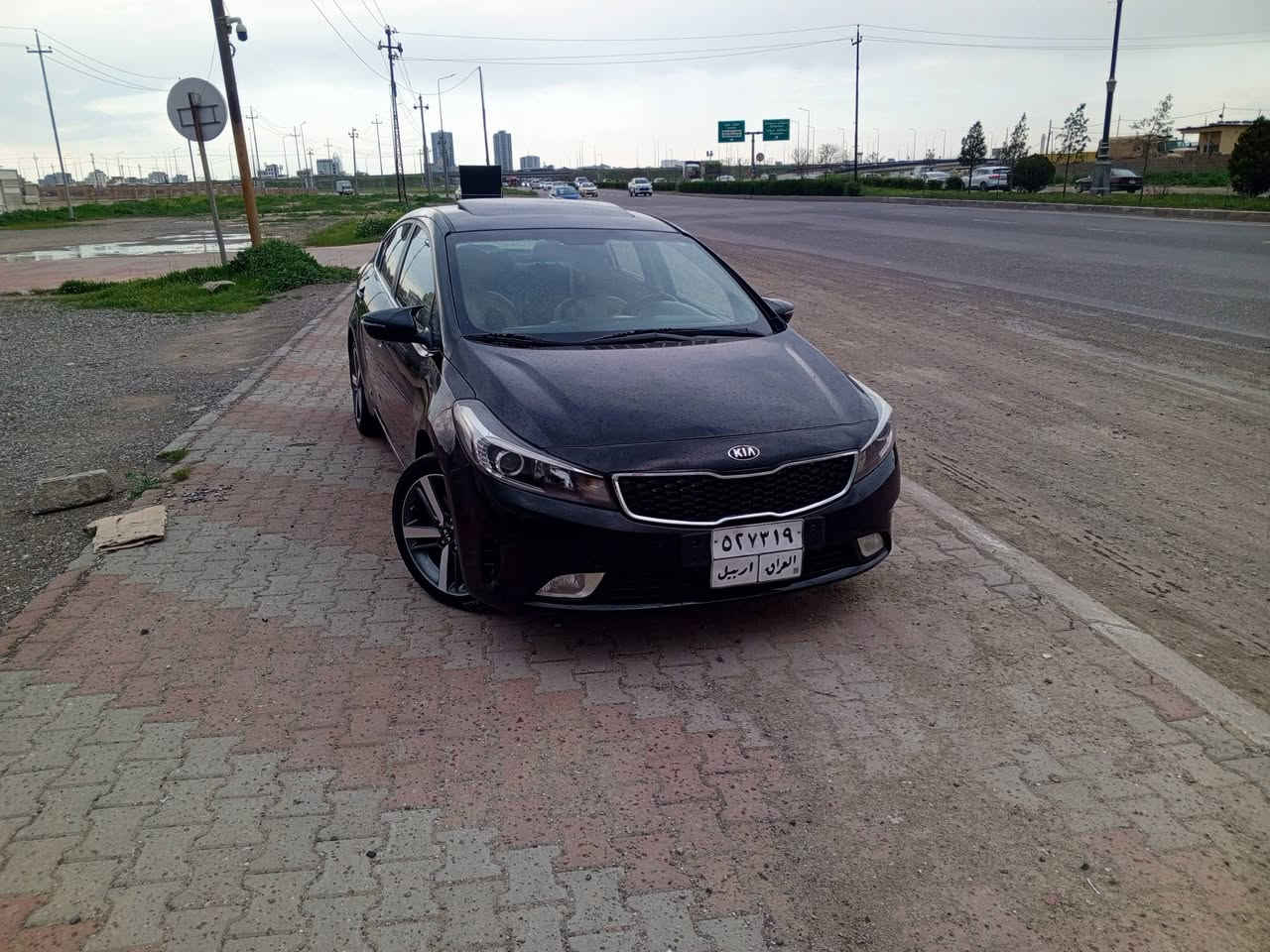 للبيع فول واحد عل واحد محرك الفين موديل 2017 كفاله من الصبغ والفتح بيه بارد بس ماشيه 200 السعر 130بيه مجال ***********
