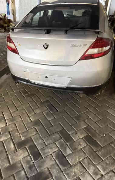 السلام عليكم 
بروتون جين 2 مديل 2016 للبيع سياره نضيفه كلهه بلاديه دبل سويج ريمونت قفل فتح بيهه صبغ باب الصدر والجاملغ سنويه جديده رقم بغداد الجديد الدولي العسر 79$ وبيها مجال المكان الاعظميه للاتصال *********** متوفر واتساب
